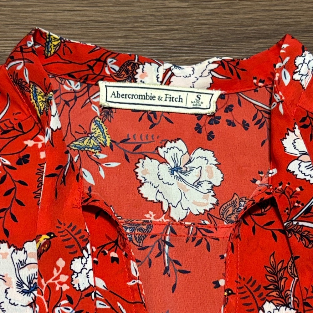 Abercrombie & Fitch Red Flutter Sleeve Ruffled Bl… - image 2